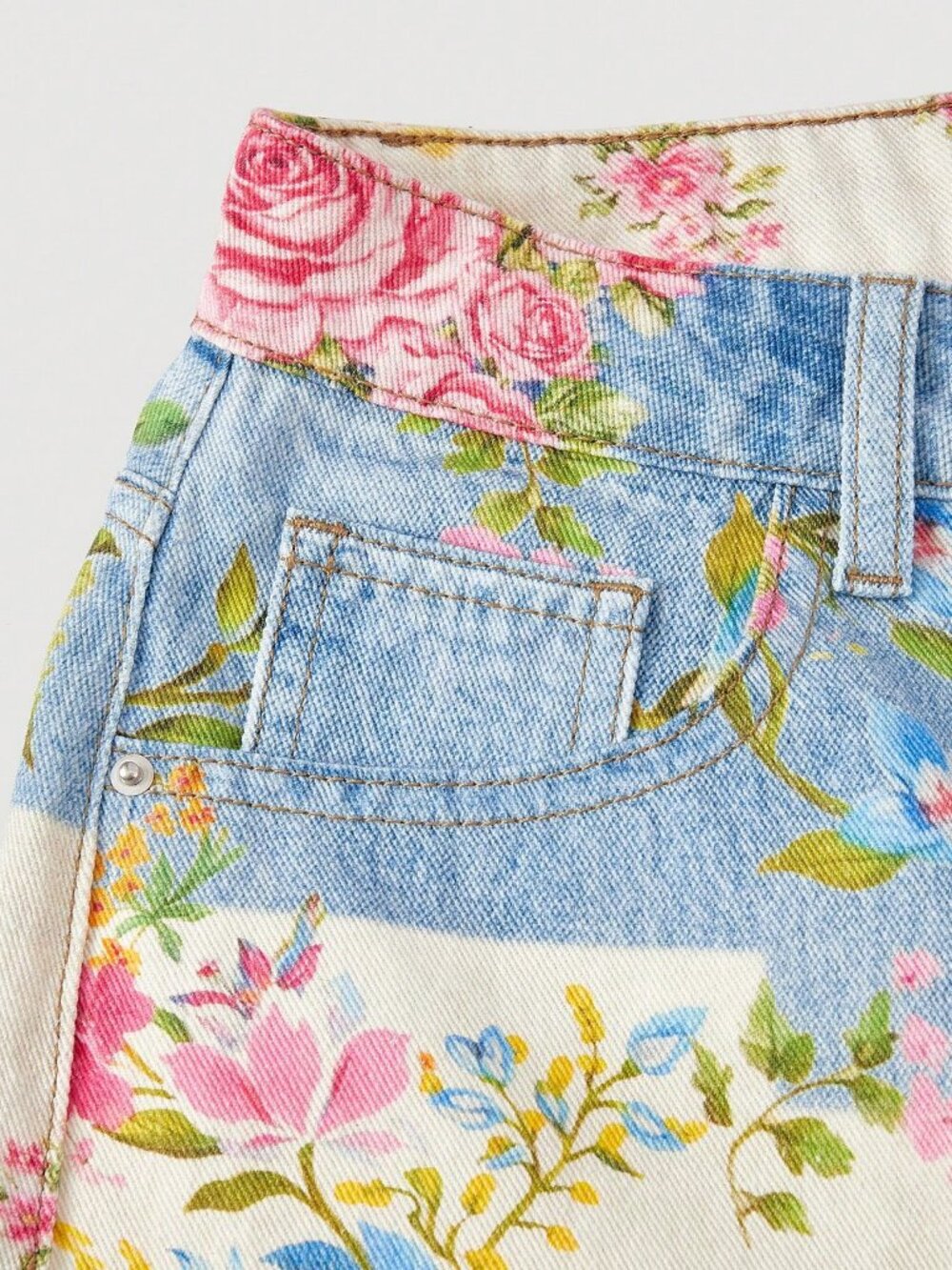 Multicolor Casual Women's Floral Print Denim Shorts - Picture 4 of 4